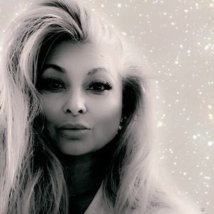 Meet your Posher, Gina